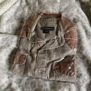 NWOT Real Ranch Distressed Pearl Snap